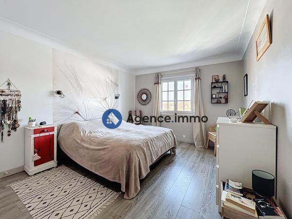 À vendre - Maison traditionnelle, 6 pièces située à Urrugne (64122)