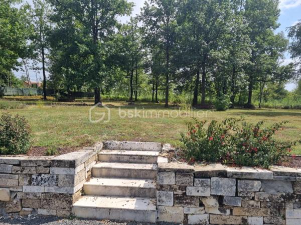 Immeuble mixte de 695 m²