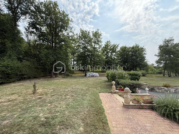 Immeuble mixte de 695 m²