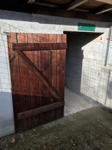 TERRAIN DE LOISIR AVEC CABANON + CHENIL 10 BOXES