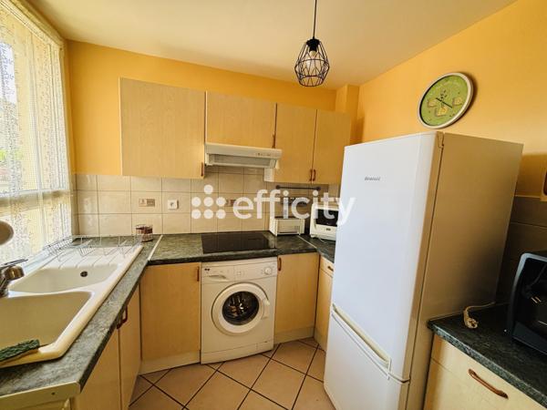 Appartement
         3 pièces
        - 51 m² 142 500 € *