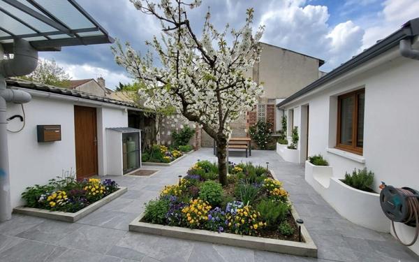 Maison à vendre    2 pièces • 23,50 m2 Saint-Maur-des-Fossés
