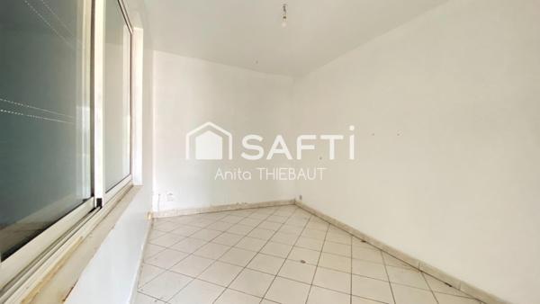 ANTHÉOR –  Deux pas de la plage