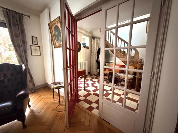 Masion de ville soignée