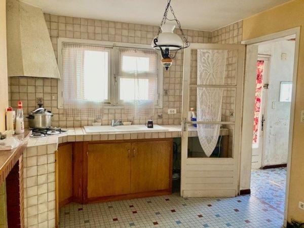 MAISON DE VILLE  T5 AVEC COUR EXTERIEURE