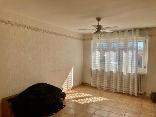 MAISON DE VILLE  T5 AVEC COUR EXTERIEURE