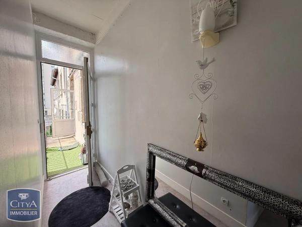 Appartement à louer 5 pièces 52.04m² Saint-Étienne (42100)
