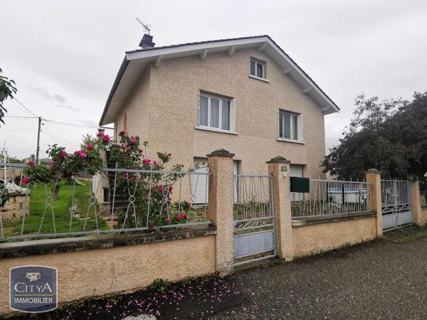 Maison à louer 4 pièces 90m² Saint-Romain-le-Puy (42610)