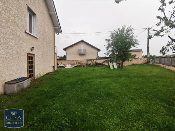 Maison à louer 4 pièces 90m² Saint-Romain-le-Puy (42610)