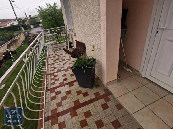 Maison à louer 4 pièces 90m² Saint-Romain-le-Puy (42610)