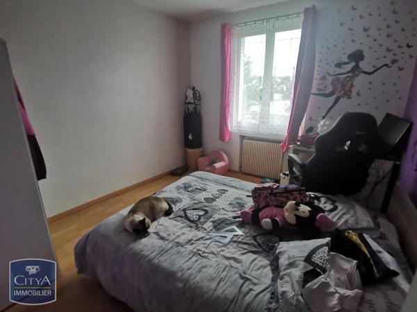 Maison à louer 4 pièces 90m² Saint-Romain-le-Puy (42610)
