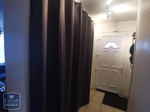 Maison à louer 4 pièces 90m² Saint-Romain-le-Puy (42610)