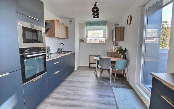 Appartement à vendre    3 pièces • 93 m2 Colmar