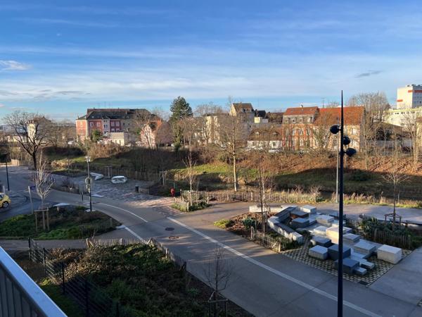 F4 lumineux quartier calme, jolie vue dégagée