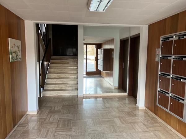 F4 lumineux quartier calme, jolie vue dégagée