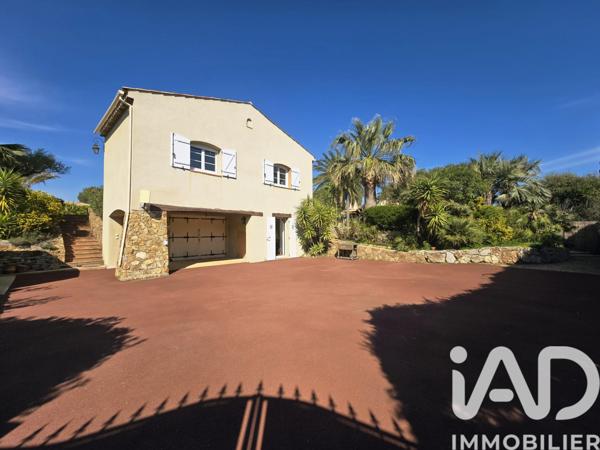 Maison à vendre 6 pièces 156 m² Roquebrune-sur-Argens