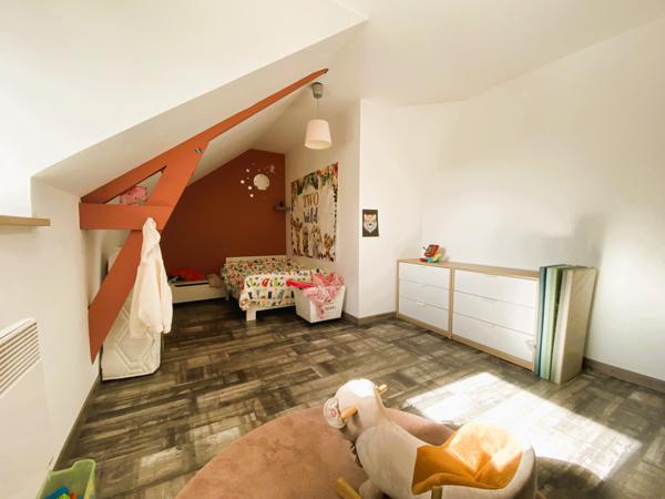 Iffendic (35750) Belle longère mitoyenne