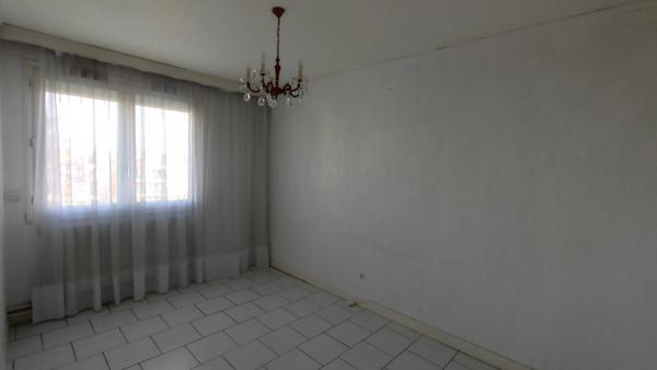 Appartement à vendre 3 pièces MEYZIEU (69)