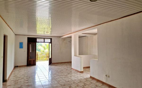 Maison à vendre    4 pièces •  Le François