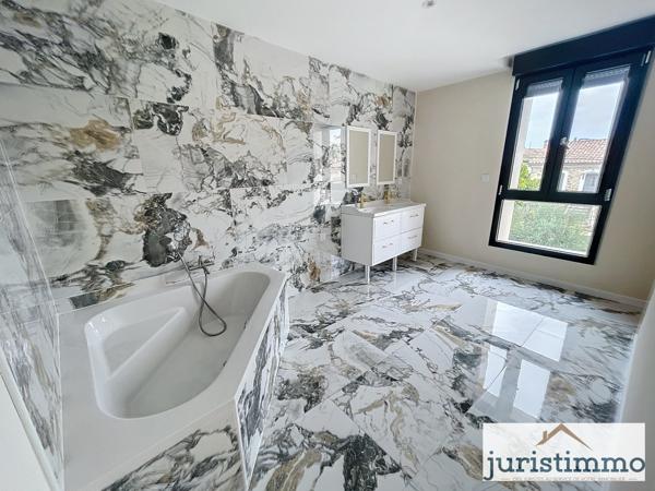 Orange (84100) Immeuble de charme unique et exceptionnel au cœur d'Orange , entièrement rénové avec jardin.