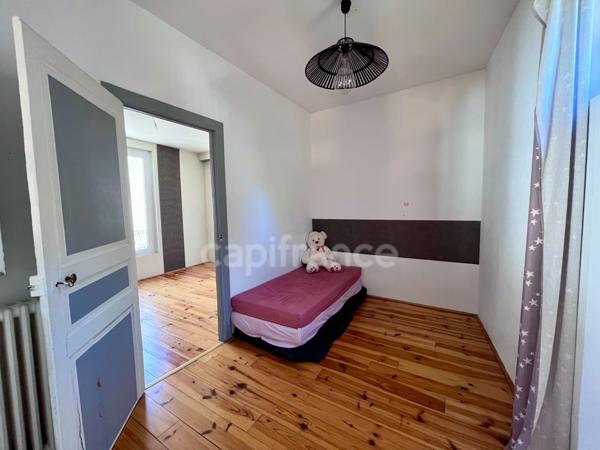 Maison type Loft - hypercentre Tarbes avec terrasses et double parking