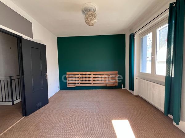 Maison type Loft - hypercentre Tarbes avec terrasses et double parking
