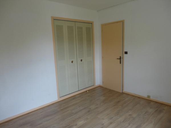 Dpt Tarn (81), à vendre Castres villa P6 de 124 m² sur terrain 358 m² avec terrasse et garage