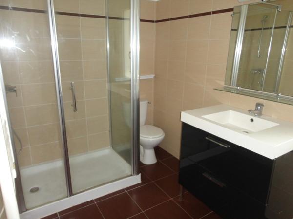 Dpt Tarn (81), à vendre Castres villa P6 de 124 m² sur terrain 358 m² avec terrasse et garage