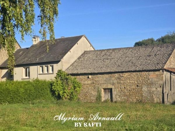 Maison 3 chambres, Grange Carport sur terrain de 1744 m²