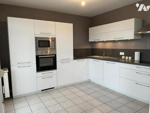 CHALONS EN CHAMPAGNE (51000) Appartement d'environ 65m² situé au 1er étage sans ascenseur + garage