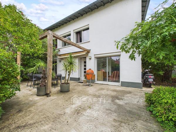 Maison familiale  Pont des Demoiselles Côte Pavée