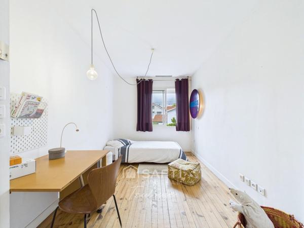 Maison familiale  Pont des Demoiselles Côte Pavée