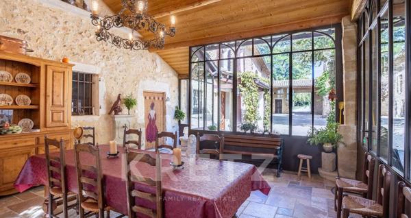 Exceptionnelle demeure historique restaurée et sa chapelle