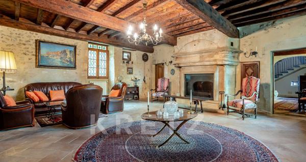 Exceptionnelle demeure historique restaurée et sa chapelle