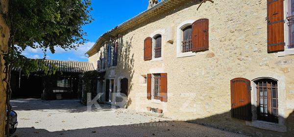 Exceptionnelle demeure historique restaurée et sa chapelle