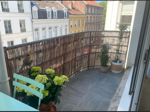 Lille République - T3 en résidence avec terrasse et parking à vendre Lille Saint Michel / Republique