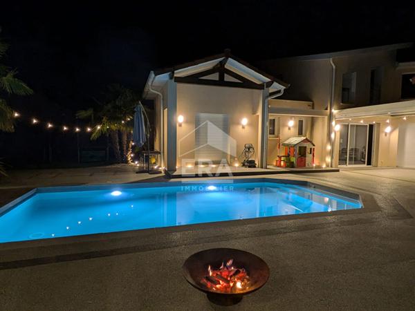 Maison Saint Maurice De Gourdans 6 pièce(s) 210 m2