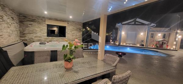 Maison Saint Maurice De Gourdans 6 pièce(s) 210 m2