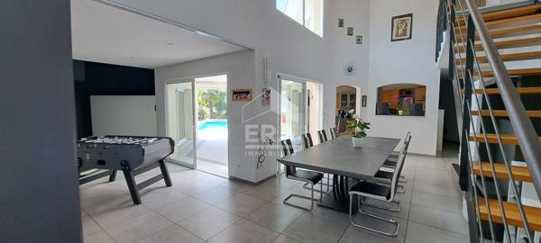 Maison Saint Maurice De Gourdans 6 pièce(s) 210 m2