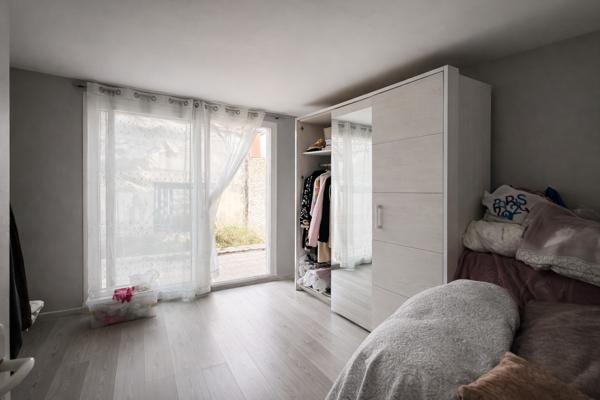 LA MAISON DE VILLE À RÉNOVER AVEC JARDIN ET DÉPENDANCE – LA MADELEINE