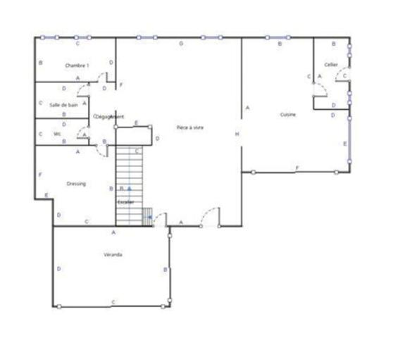 Maison de village (5 pièces + T2 indépendant) – Roybon