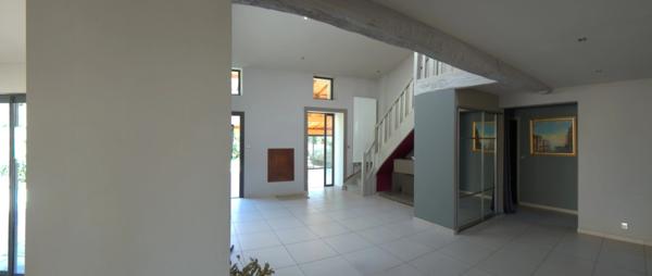 Maison de village (5 pièces + T2 indépendant) – Roybon