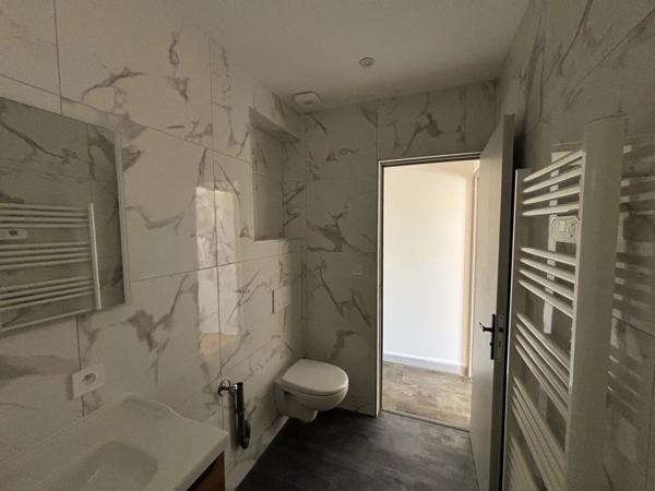 Location                                                      Appartement
                        
                     4 pièces                      68 m2                     à Saint-Étienne