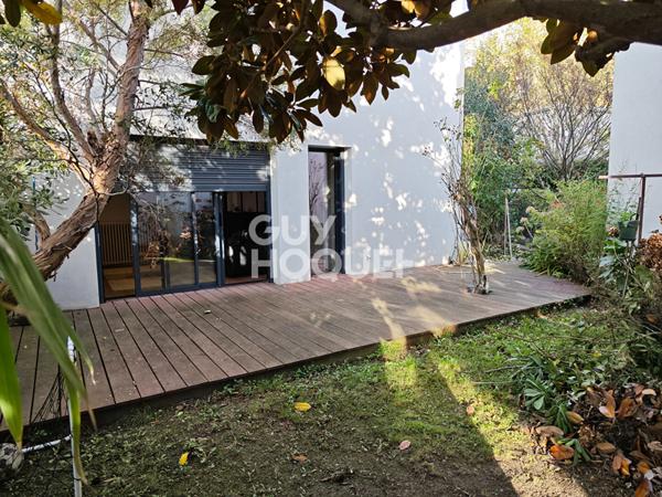 MAISON TYPE 5 RENOVEE TERRASSE JARDIN COUR POUR VEHICULES METRO SAOUZELONG