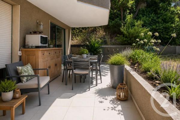 Appartement T2 à vendre  2 pièces - 50,31 m 2   CAVALAIRE SUR MER  - 83