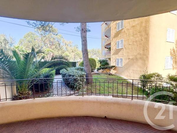 Appartement T2 à vendre  2 pièces - 50,31 m 2   CAVALAIRE SUR MER  - 83