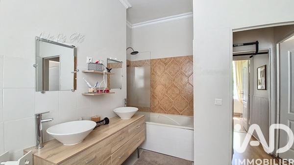 Location appartement 4 pièces 75 m² Mello