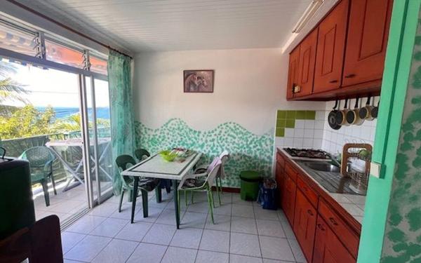 Maison à vendre    13 pièces •  Pointe-Noire