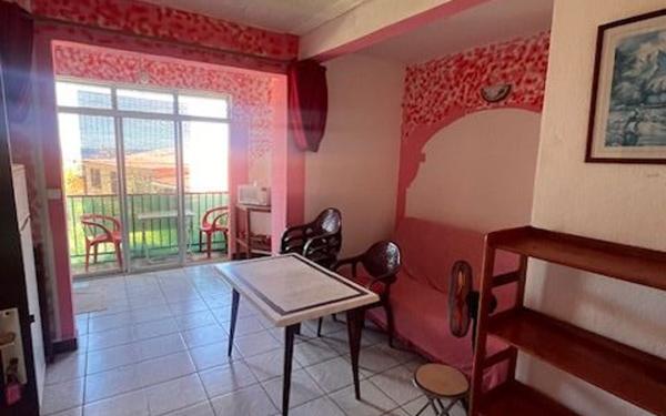 Maison à vendre    13 pièces •  Pointe-Noire