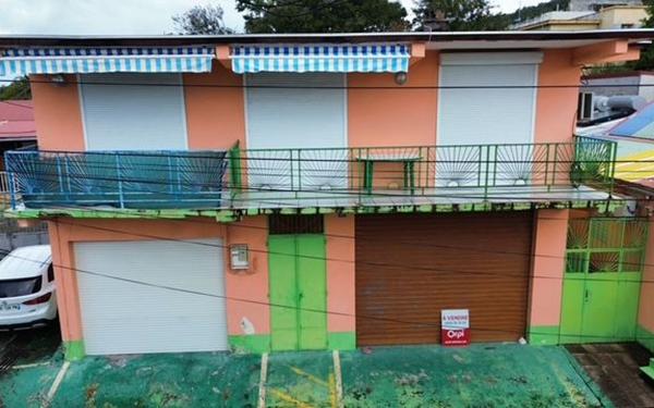 Maison à vendre    13 pièces •  Pointe-Noire